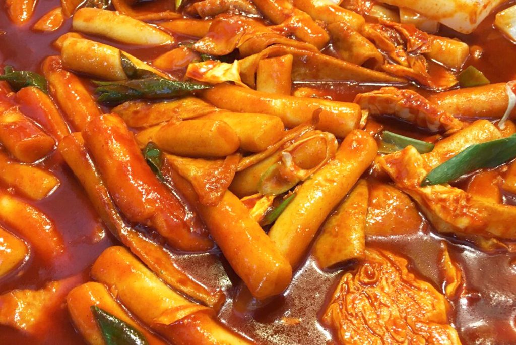 Exploring the Origins and History of Korean Topokki (Tteokbokki)