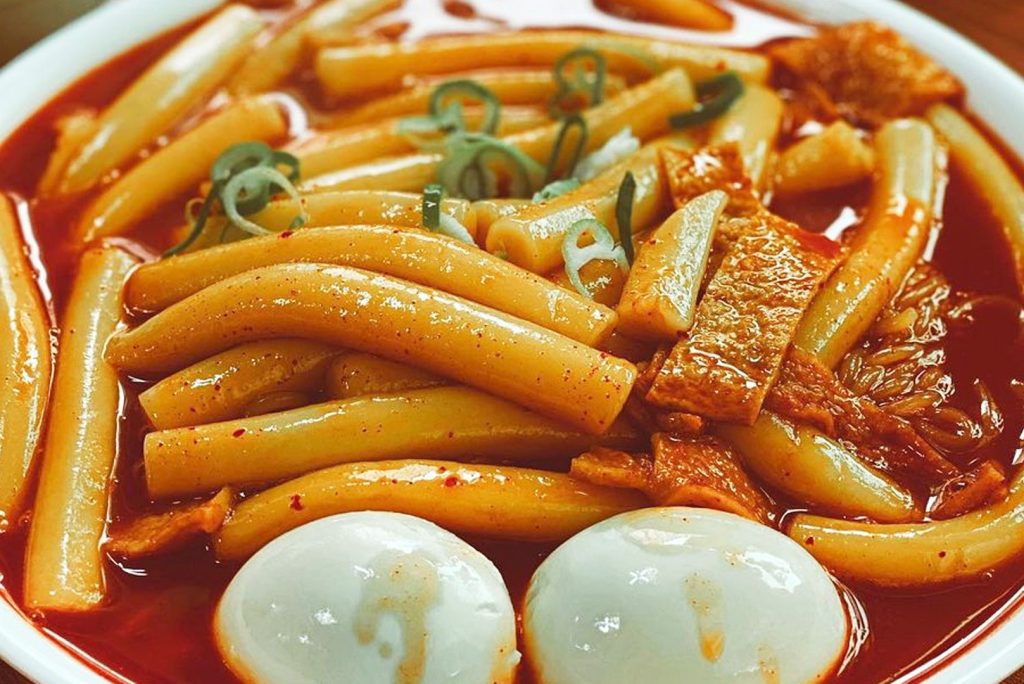 The Perfect Comfort Food: Korean Topokki for Rainy Days