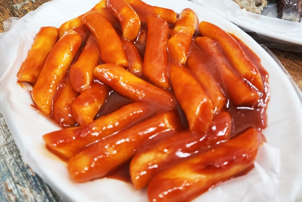 The Perfect Pairings: Korean Topokki and Popular Korean Street Food
