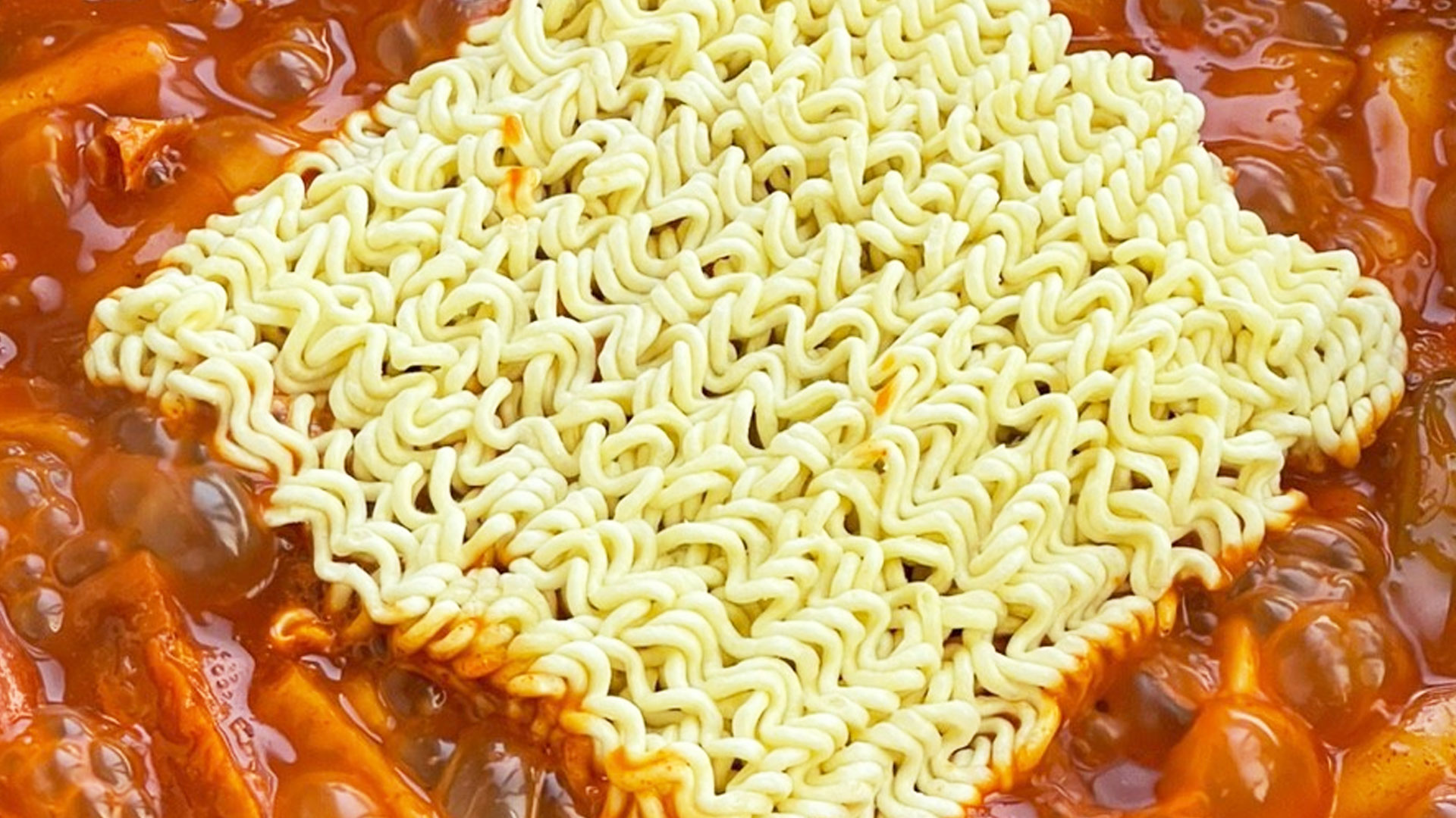 The Perfect Topokki Companion: Korean Ramyeon Noodles The Perfect Topokki Companion: Korean Ramyeon Noodles